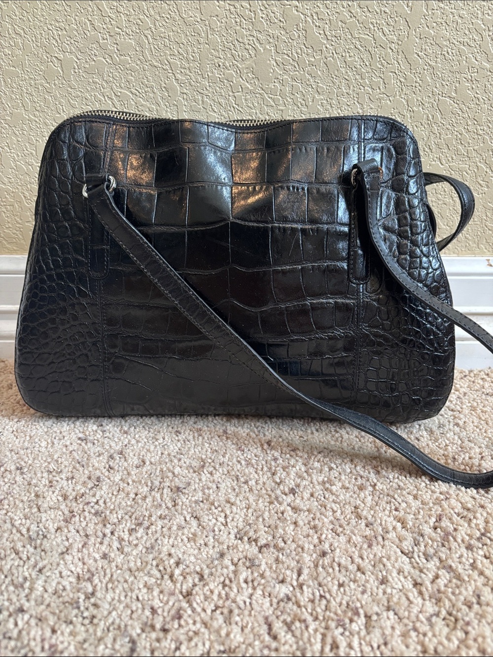 Monsac 100% genuine leather Black Croc-Embossed Leather Crossbody Bag